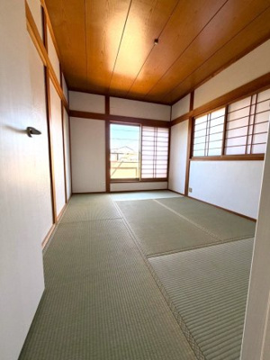 【和室】 | 250万円大幅値下げ！10月1日リフォーム完了しました！高槻市淀の原町 | ■6帖和室。畳表替え、ふすま張替え、障子紙張替え、網戸張替えしています。