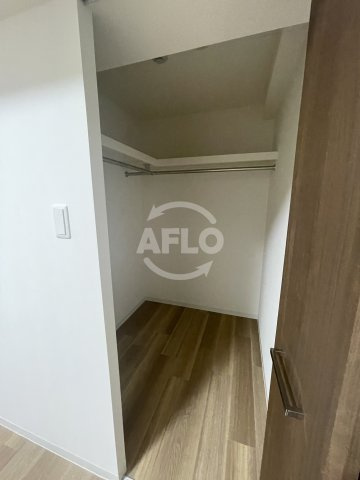 クレリア新深江の収納|クレリア新深江　ウォークインクローゼット