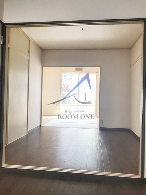 ハイランド駒沢 の居間・リビング|洋室のお部屋です。