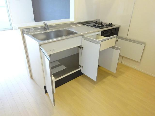 シュタークのキッチン|キッチン収納