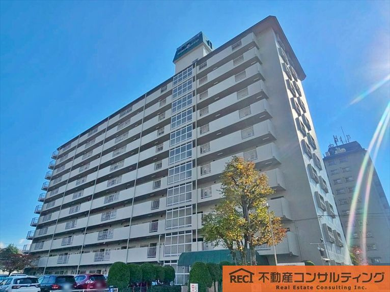 西宮グリーンマンション1号棟の外観