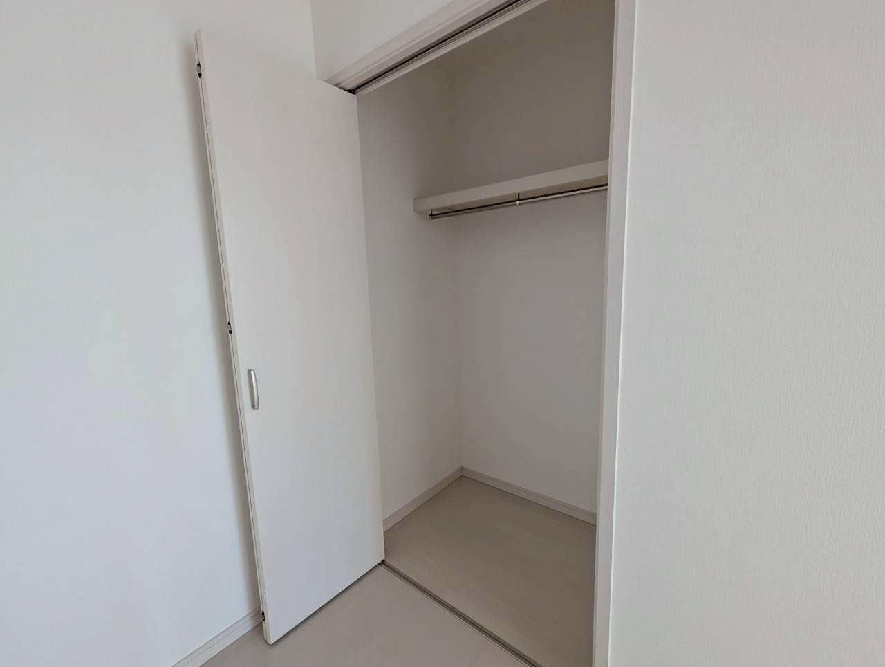 クレインビル小戸の収納