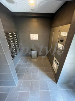 【エントランス】 | コンシェリア上野