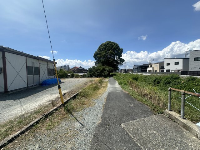 国分町土地の前面道路含む現地写真