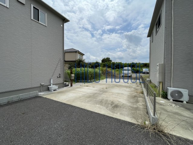 フォレストガーデンの駐車場