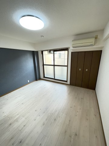 【寝室】