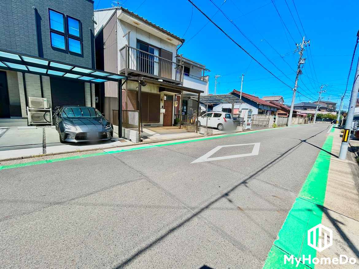 守山区川西2丁目　の前面道路含む現地写真
