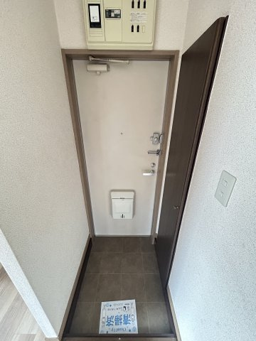 双葉ハイツⅠの玄関