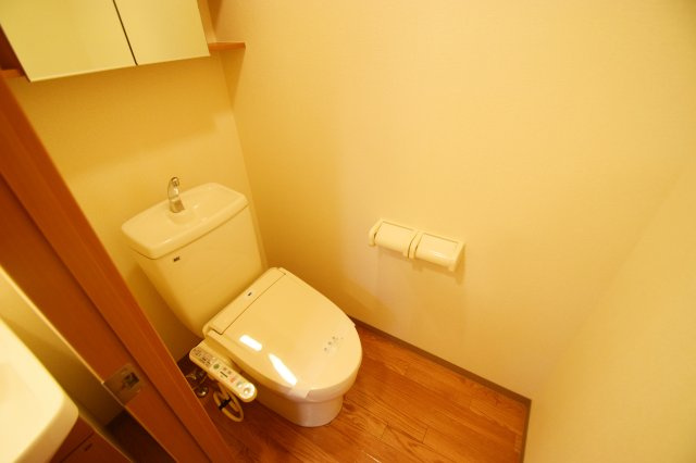 【トイレ】 | 落ち着いた色調のトイレです