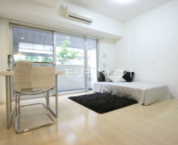 カスタリア初台の居間・リビング
