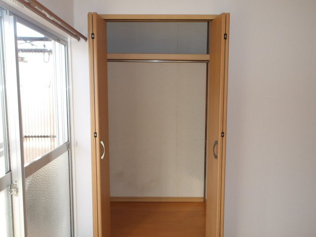 ハイツナナベの収納|大きなものも収納できそうです