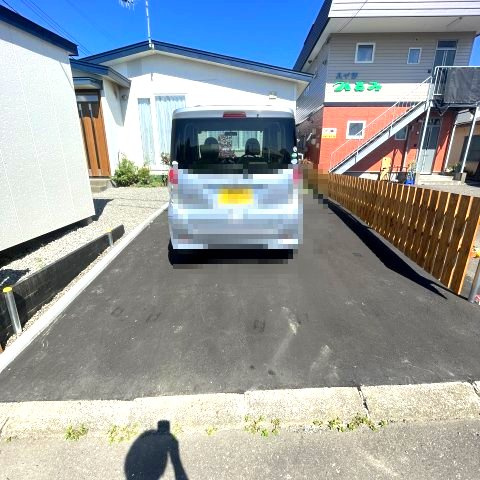 登別市中央町5丁目10-5戸建の駐車場