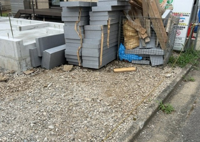 【庭】 | 暁町新築戸建 | 家族でのBBQを行うのであれば3坪程度の広さがあればよいでしょう。ガーデニングや家庭菜園を楽しむ際は、手入れが行き届く範囲にすると安心です。また、庭のある方角や接道が気になる方は事前に確認しましょう。