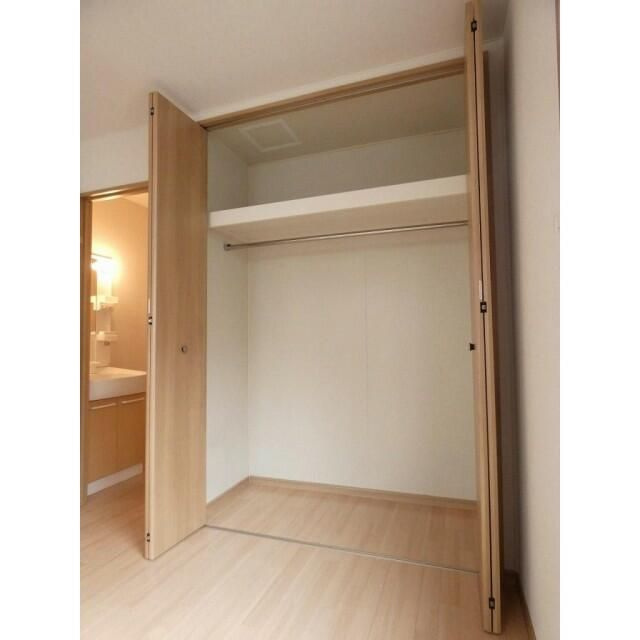 Ｆｉｆｔｈ　Ａｖｅｎｕｅ　フィフスアヴェニューの収納