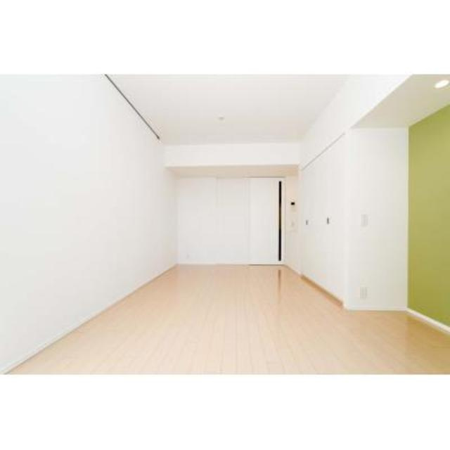 トレステージ四谷の居間・リビング|※写真は同タイプ住戸です。
