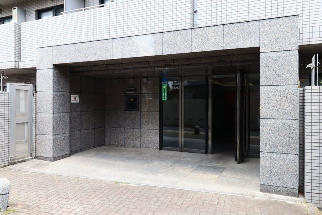 ルーブル新宿西落合伍番館のエントランス|エントランスです