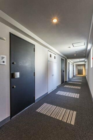 プライムアーバン用賀Ⅱのロビー|■室内共有廊下