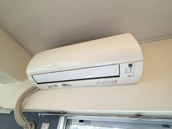ヴァリアブル入場の設備|エアコン