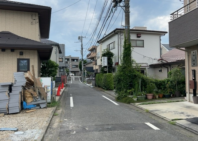 【展望】 | 暁町新築戸建 | 眺望を気にして物件を探す場合、前面に建物が建っていないか現地で確認しましょう！前面に建物があると景色はもちろん、日当たりや風通しにも影響が出てきます。住んだ時のことを想像しながら現地見学をしましょう。