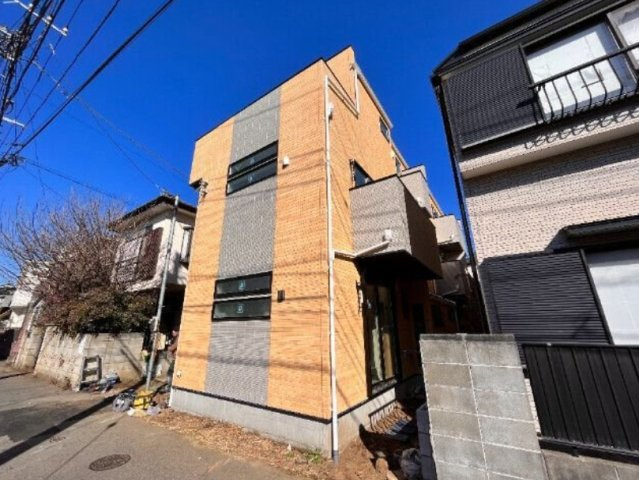 R-SIXTEENの外観