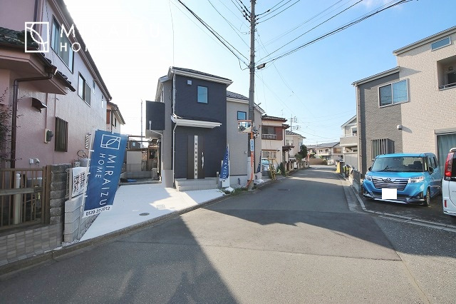 【前面道路含む現地写真】 | 日当たりの良いお家は嬉しいですよね。それぞれ価値観が分かれる箇所です、実際に内覧して日当たりの心地よさをご体感下さいね♪