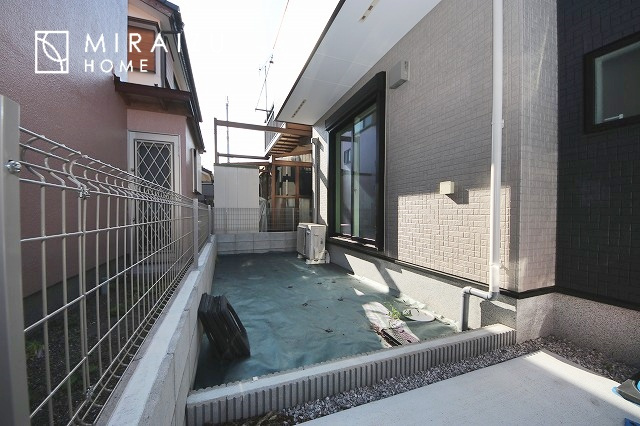【庭】 | 建物完成につき、実際のお部屋をごゆっくりご見学いただけます。お休みの日にご家族で見学はいかがでしょう。