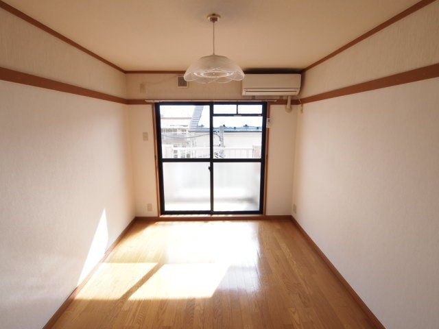 J&Bマンションの居間・リビング