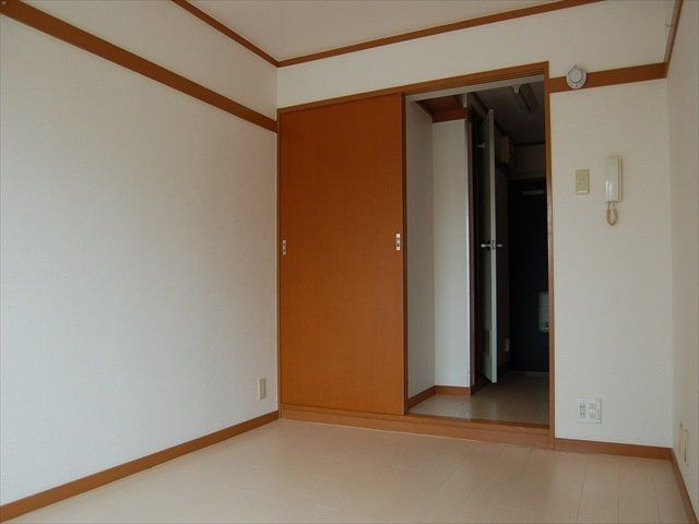 J&Bマンションの寝室