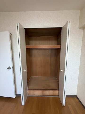 パーク上尾壱番館の収納|洋室物入