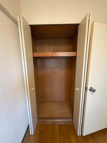 パーク上尾壱番館の収納|洋室物入