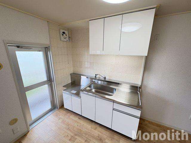 鶴山台15号棟のキッチン