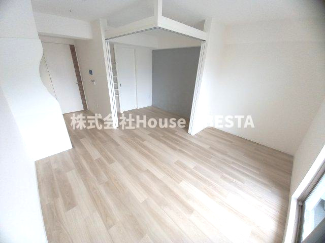 セレニテ西元町アリエの内装