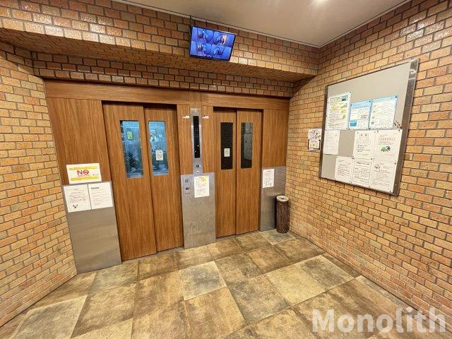 ビレッジハウス泉北栂タワーのエントランス