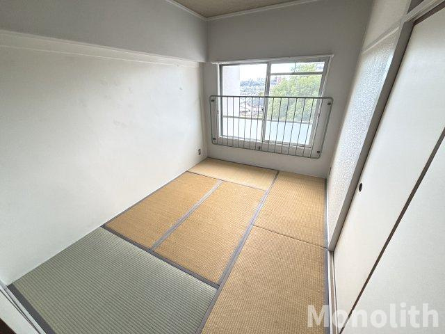 ビレッジハウス泉北栂タワーの和室