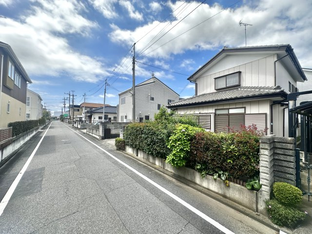 【中古戸建】邑楽郡大泉町大字吉田の外観|■外観｜土日のご見学はもちろん、平日・夜間のご案内も大歓迎です♪「今から見たい」や「仕事終わりに見たい」にもご対応できますのでお気軽にお問い合わせください♪