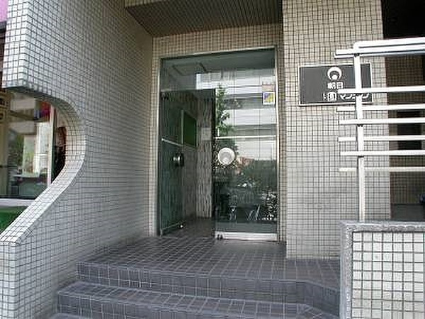 朝日後楽園マンションのエントランス