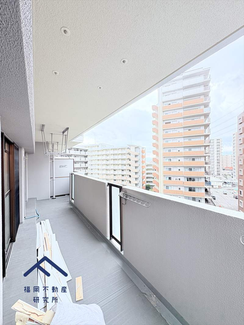 アンピール箱崎東のバルコニー