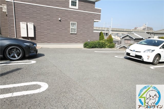 ミーテ　ククルの駐車場
