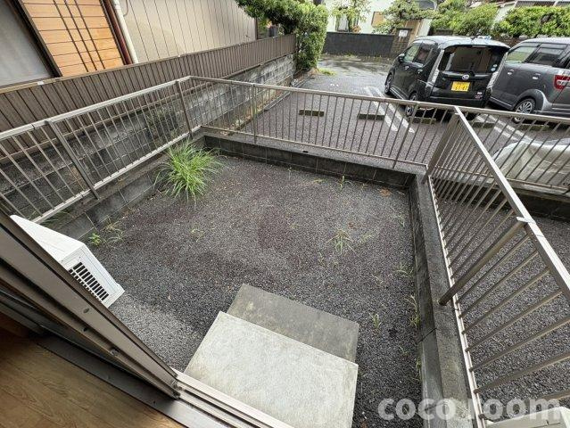 シャルマン　B棟の庭