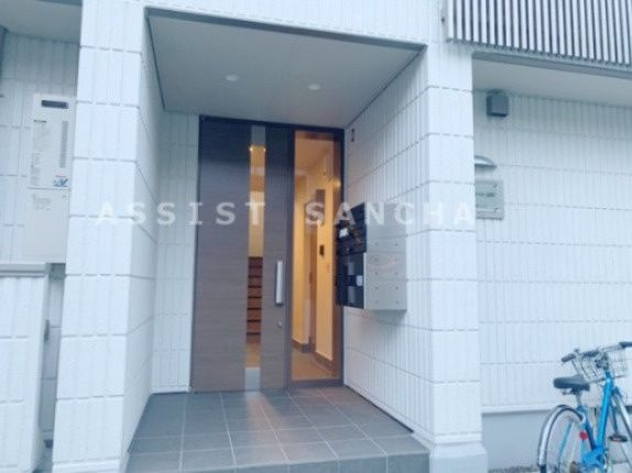 カームコートSAI    のエントランス