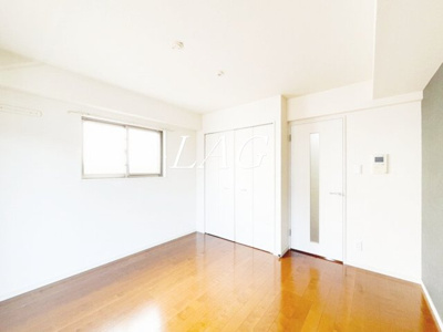 【居間・リビング】 | ひびき錦糸町 門田ビル | 洋室のお部屋です。