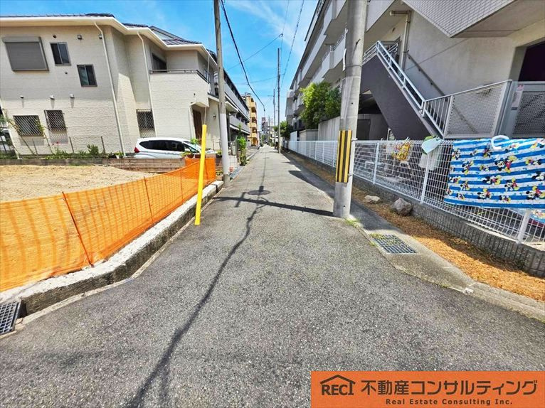 神戸市東灘区魚崎南町4丁目　新築戸建　1号棟の周辺|お子様の帰宅時も安心のリビング階段仕様！
