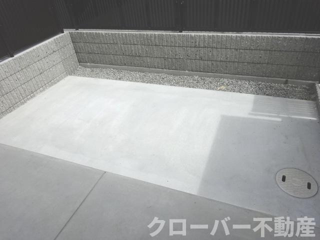 アルファ・スターのバルコニー|専用庭