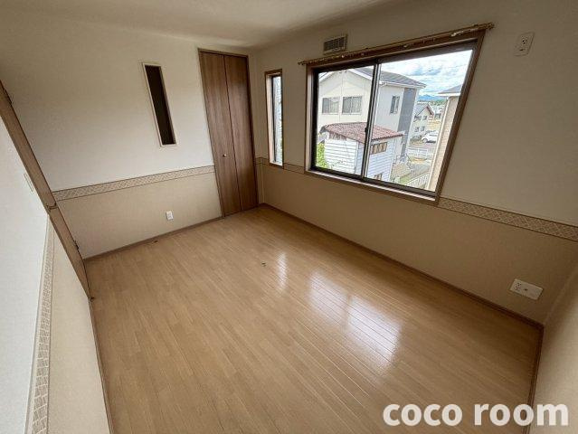 ネクスト　Cの洋室