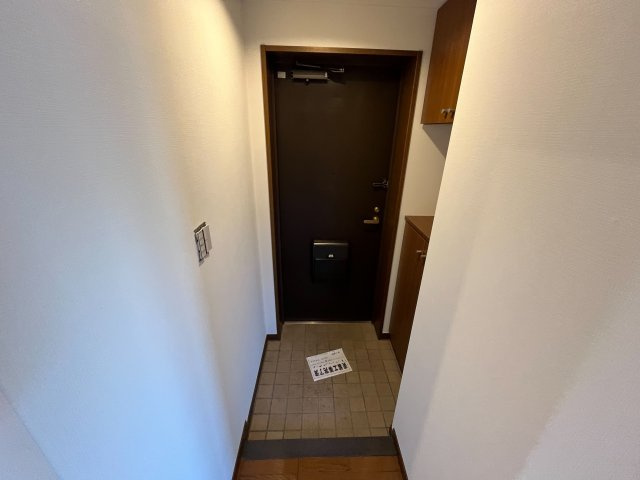 マインズ芦屋の玄関
