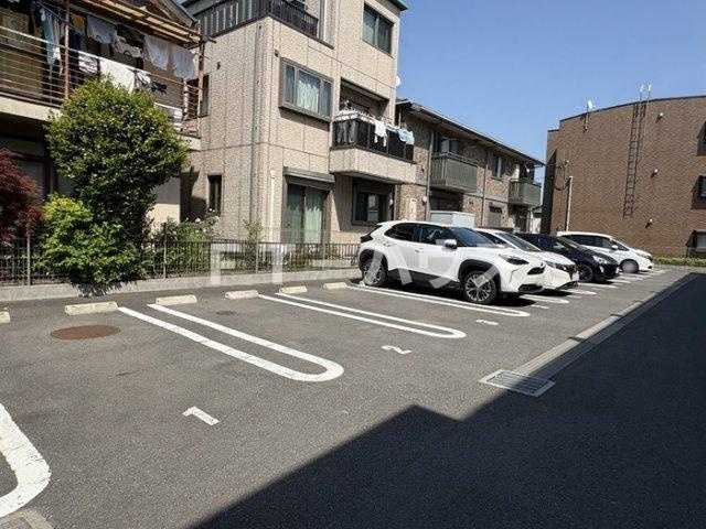 サントミーの駐車場|駐車場