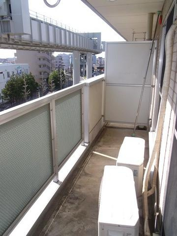千葉市若葉区桜木北１丁目の賃貸マンションのバルコニー