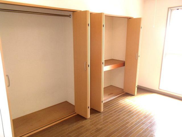 千葉市若葉区桜木北１丁目の賃貸マンションの収納