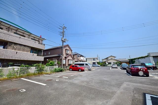 千葉市若葉区桜木北１丁目の賃貸マンションの駐車場