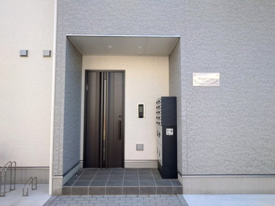 Maison Calmaのエントランス